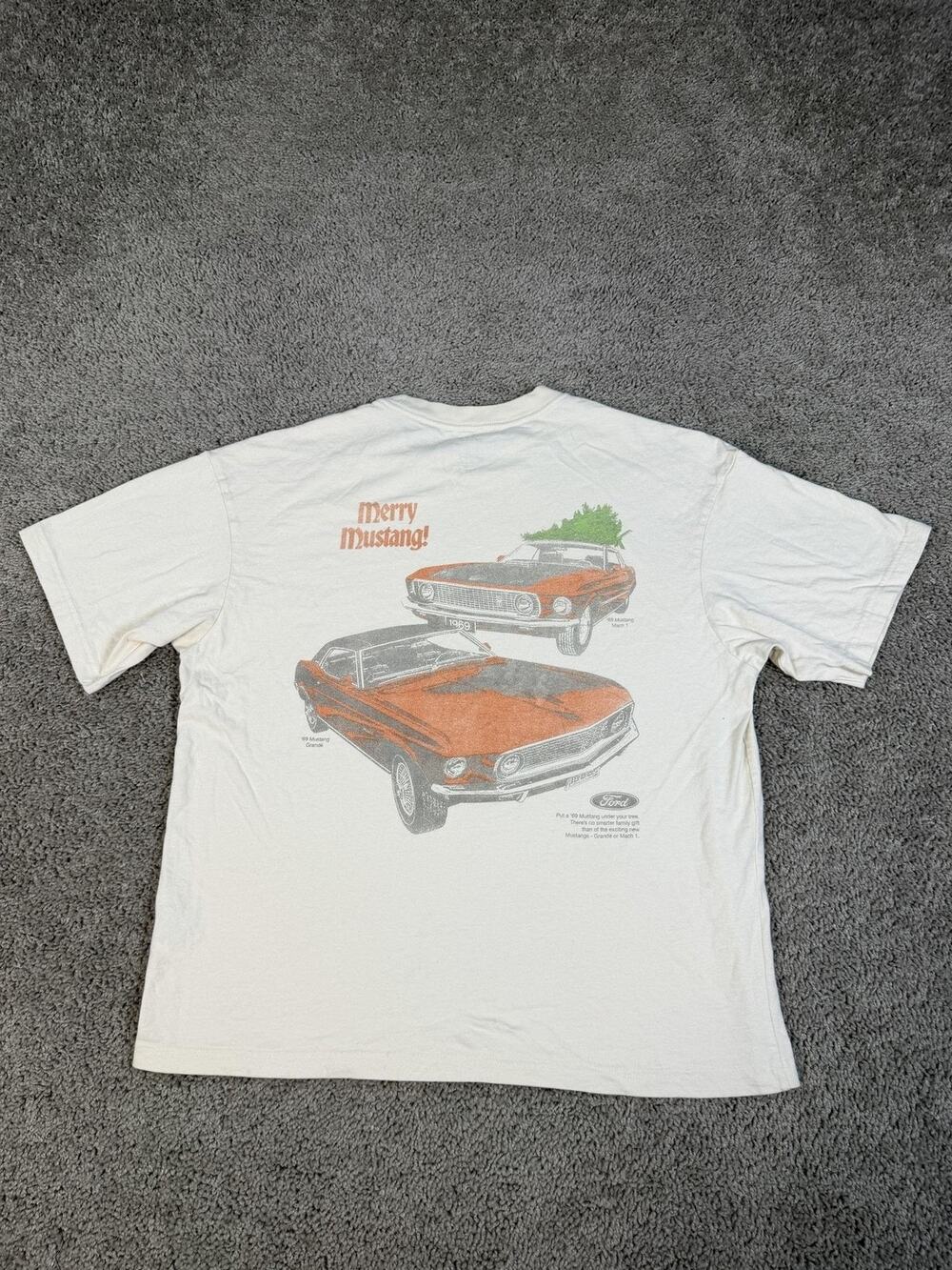 American Eagle Shirt Mens M White Ford Mustang Back Graphic Chest Logo